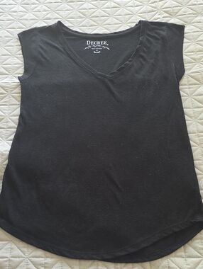 Decree Black V-Neck Cap Sleeve Tee - Everyday Essential
